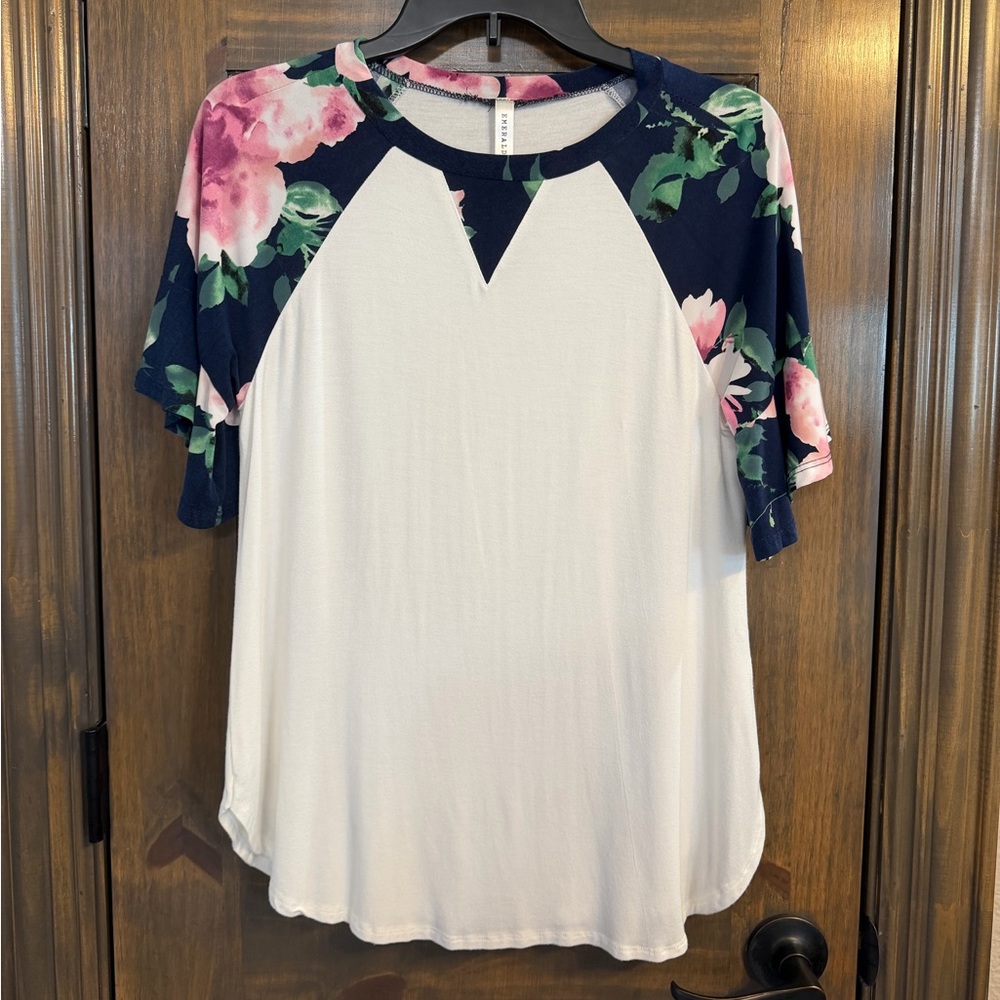 Emerald Floral Sleeve Top - White and Navy